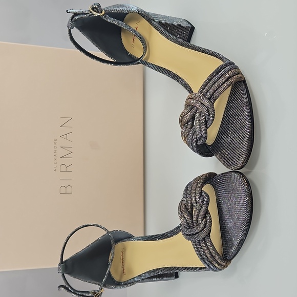 Alexandre Birman Vicky 60 Metallic Block-Heel Sandals - Picture 3 of 16